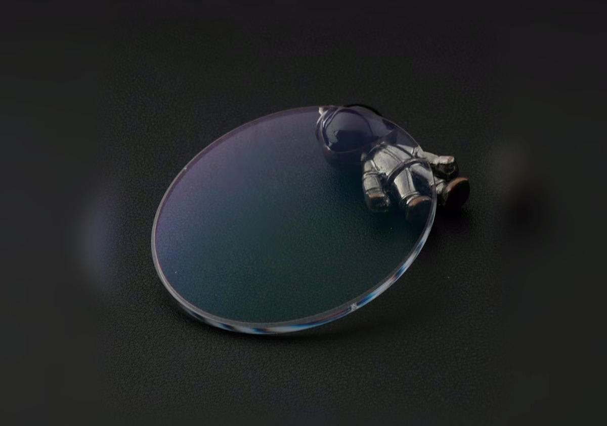 156 Photochromic Gray Lens