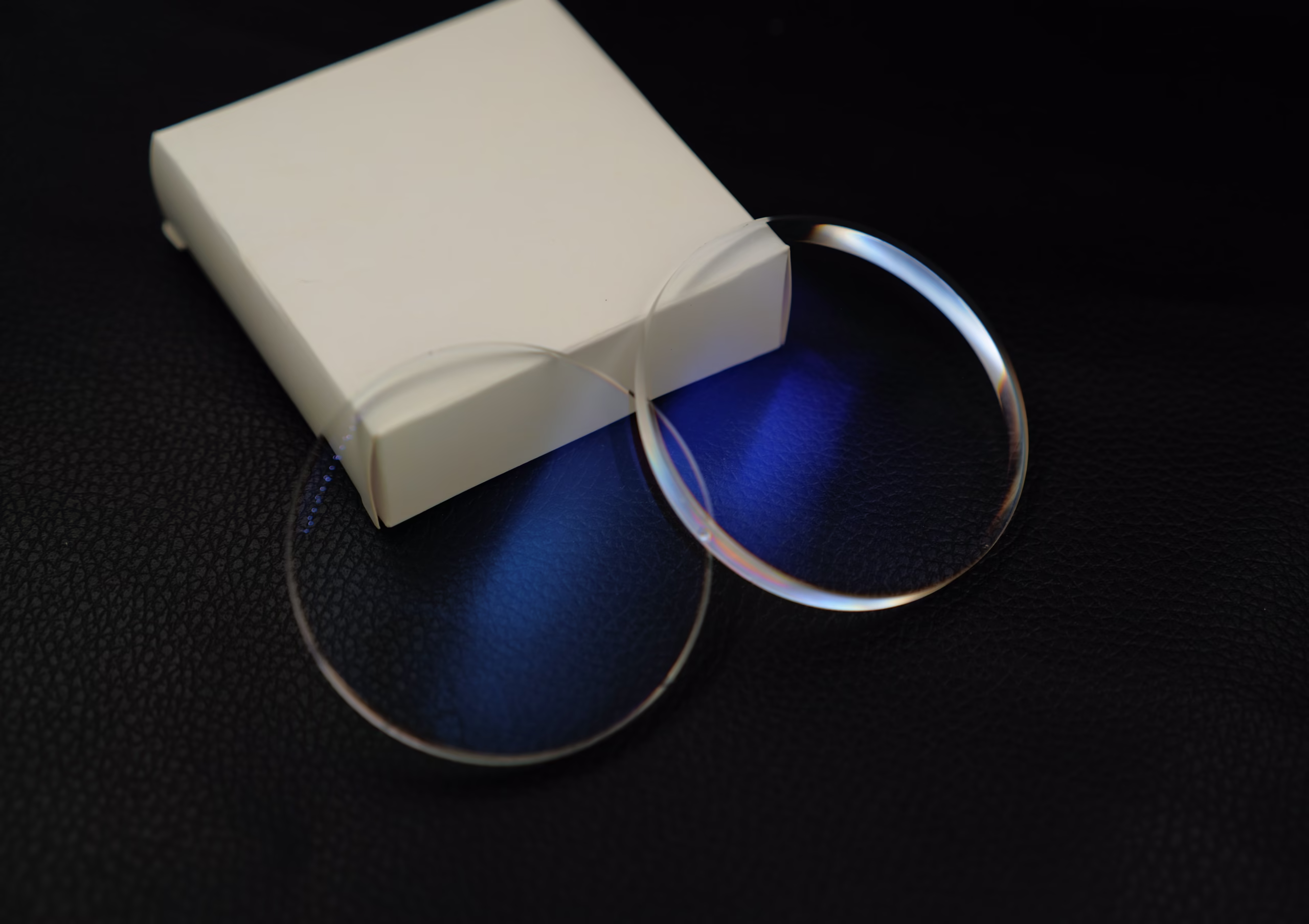 1.74 High Index Optical Lenses for Ultra-Thin Premium Ranges