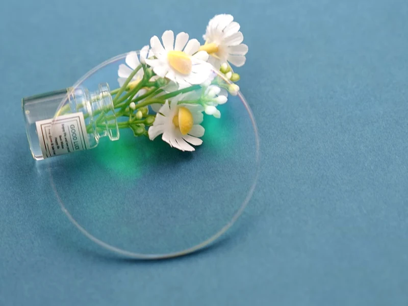 Ultra thin prescription lens comparison